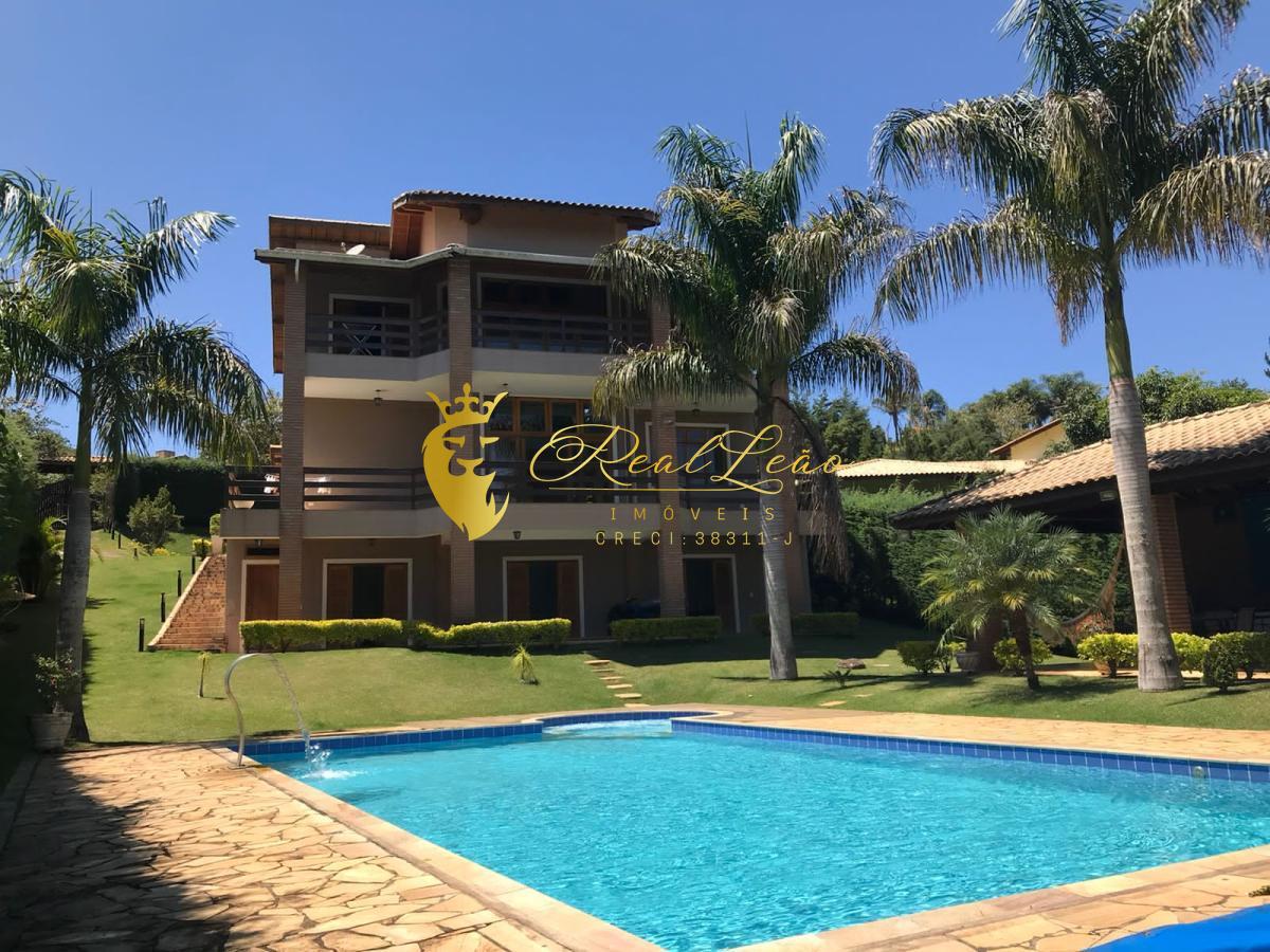 Belíssima casa a venda em condomínio - Piracaia/SP